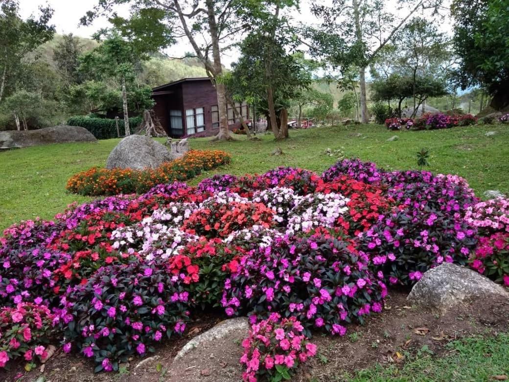 Готель Spring Garden Kundasang Екстер'єр фото